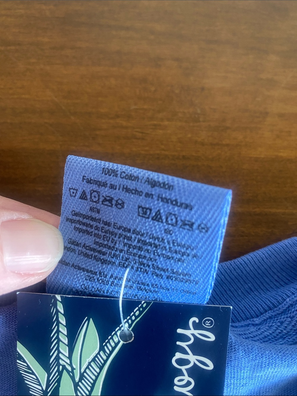 Southernology® Liberty Flag Statement Tee Size Small - Picture 8 of 8